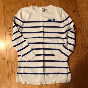Vineyard vines sweater